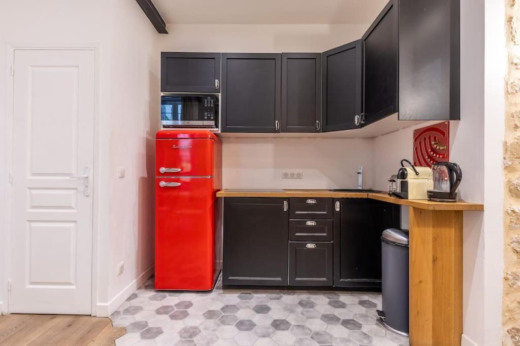 Off Familial Dans Le Marais 2br Apartment *