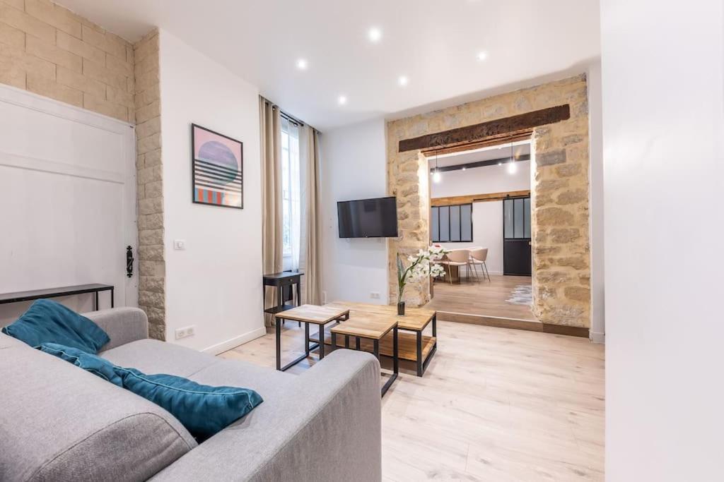 Off Familial Dans Le Marais 2br * Paris