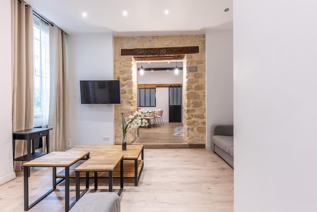 Off Familial Dans Le Marais 2br Apartment